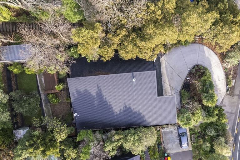 Photo of property in 300 Centaurus Road, Hillsborough, Christchurch, 8022