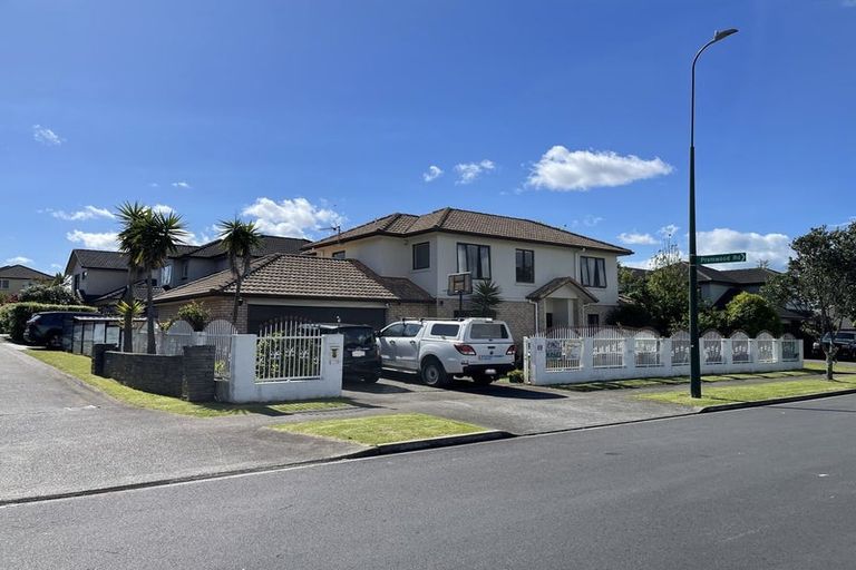 Photo of property in 69 Wayne Francis Drive, Flat Bush, Auckland, 2016
