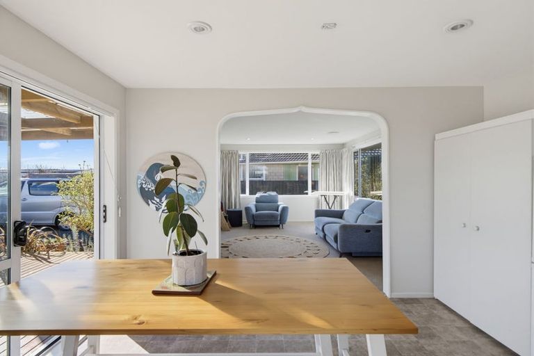 Photo of property in 35 Woodgrove Avenue, North New Brighton, Christchurch, 8083