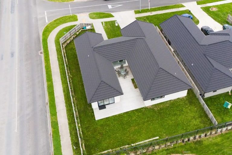 Photo of property in 79 Murray Ward Drive, Te Kauwhata, 3710