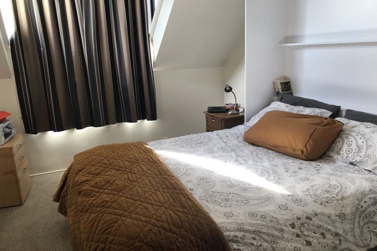 Photo of property in 1/80 Hobson Street, Thorndon, Wellington, 6011