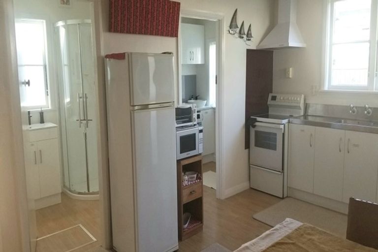 Photo of property in 8a Pharazyn Street, Gonville, Whanganui, 4500