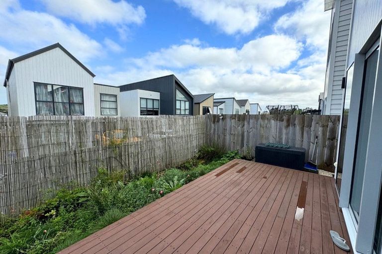 Photo of property in 13 Houhora Street, Westgate, Auckland, 0814
