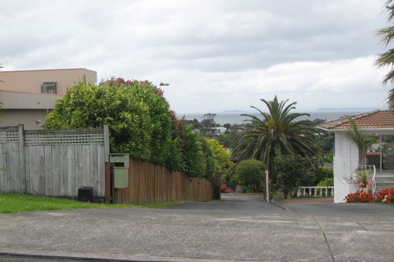 Photo of property in 21 Stanmore Bay Road, Stanmore Bay, Whangaparaoa, 0932
