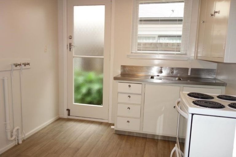 Photo of property in 2/452 Barbadoes Street, Edgeware, Christchurch, 8013