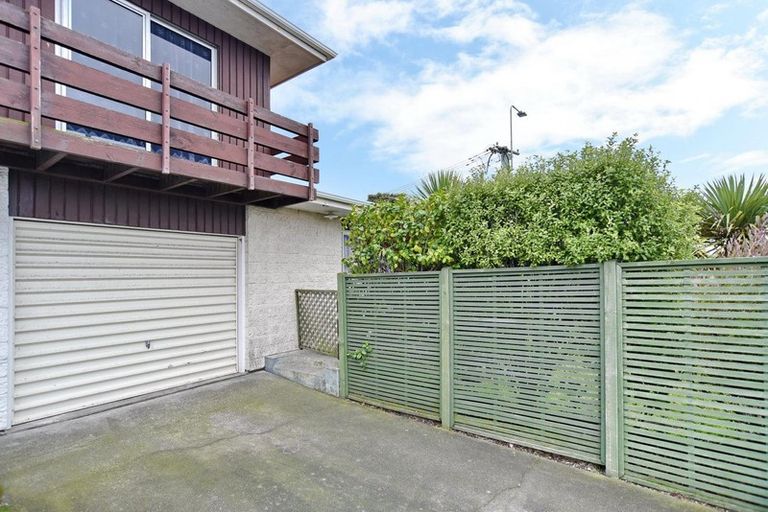 Photo of property in 1/70 Hawke Street, New Brighton, Christchurch, 8083