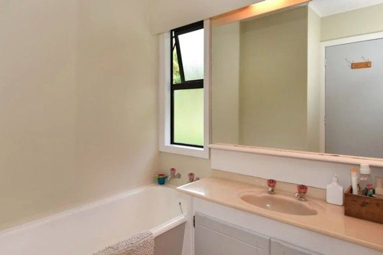 Photo of property in 7 Paremata Street, Atawhai, Nelson, 7010