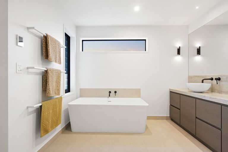 Photo of property in 28 Awatere Avenue, Beerescourt, Hamilton, 3200