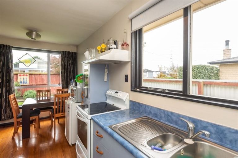 Photo of property in 21 Maces Road, Bromley, Christchurch, 8062