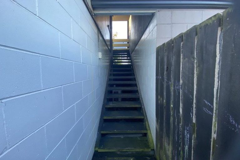 Photo of property in 2/17 Stoneyhurst Street, St Albans, Christchurch, 8014