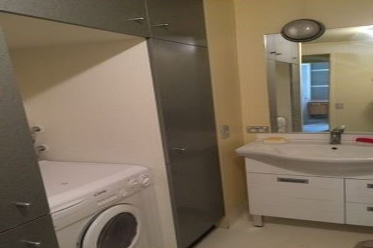 Photo of property in St Pauls Apartments, 24/43 Mulgrave Street, Thorndon, Wellington, 6011