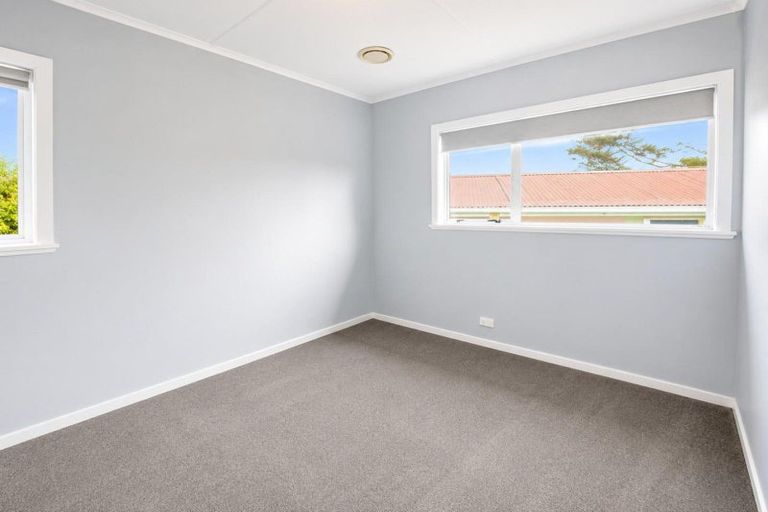 Photo of property in 6 Clovelly Street, Brooklands, New Plymouth, 4310