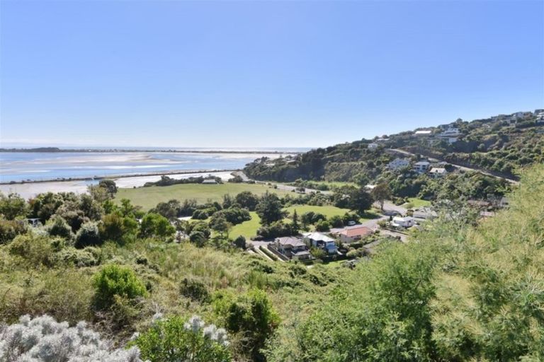Photo of property in 20 La Costa Lane, Mount Pleasant, Christchurch, 8081