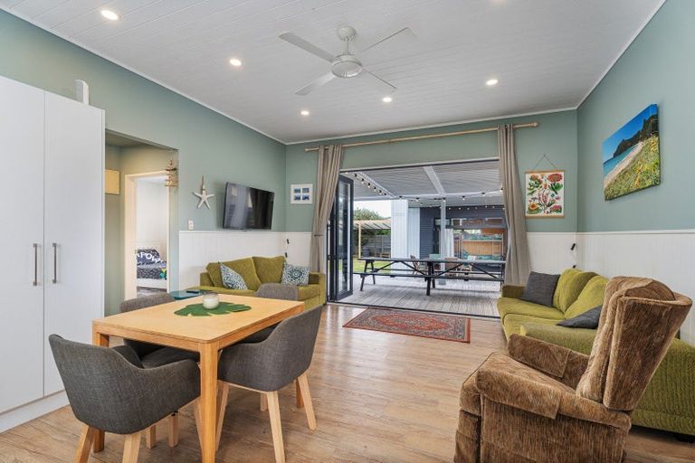 Photo of property in 406 Matarangi Drive, Matarangi, Whitianga, 3592