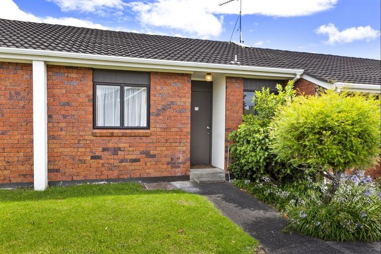 Photo of property in 11 Fantail Court, Orewa, 0931