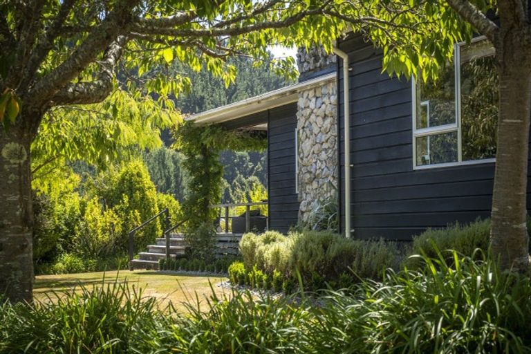 Photo of property in 196 Tinui Valley Road, Tinui Valley, Tinui, 5894
