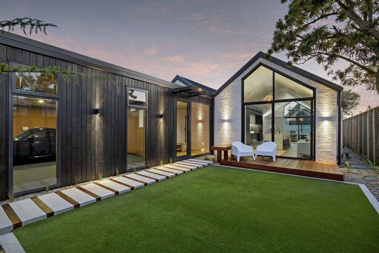 Photo of property in 19 Albany Street, St Albans, Christchurch, 8014