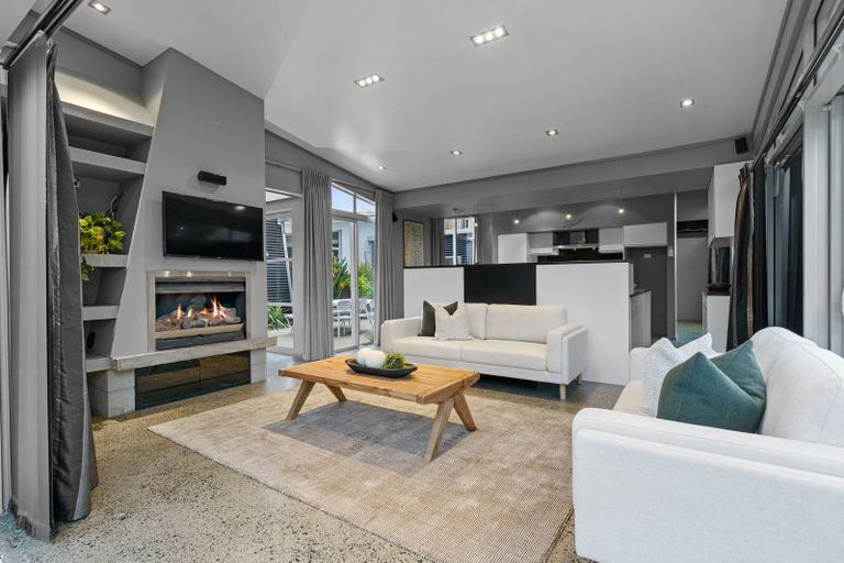 Photo of property in 9 Durmast Court, Cambridge, 3434