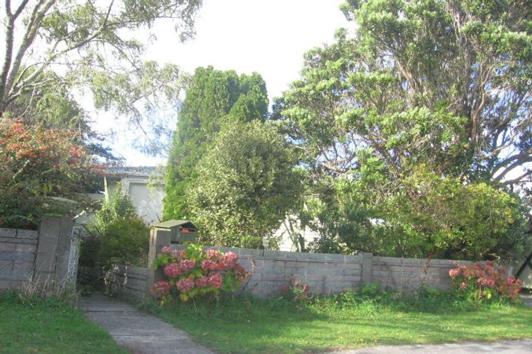 Photo of property in 9 Martin Grove, Normandale, Lower Hutt, 5010