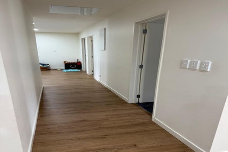 Photo of property in 41a Leo Street, Glen Eden, Auckland, 0602