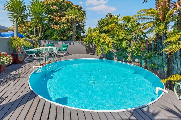 Photo of property in 19 Akepiro Place, Tawhero, Whanganui, 4501