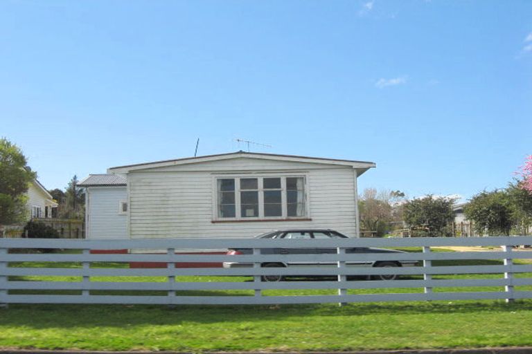 Photo of property in 28 Tamumu Road, Waipawa, 4210