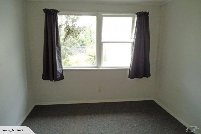 Photo of property in 18 Motuoapa Place, Kelvin Grove, Palmerston North, 4414