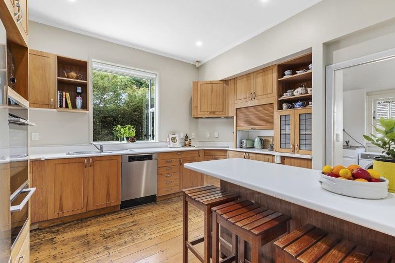 Photo of property in 19 Cavendish Square, Strathmore Park, Wellington, 6022