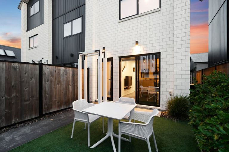 Photo of property in 10/340 Cashel Street, Christchurch Central, Christchurch, 8011