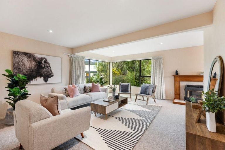 Photo of property in 52 Abilene Crescent, Churton Park, Wellington, 6037