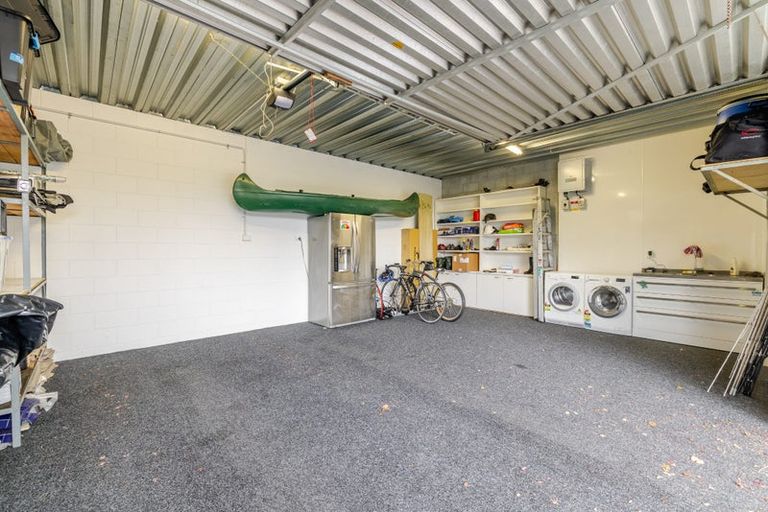Photo of property in 2 Cannon Hill Crescent, Mount Pleasant, Christchurch, 8081