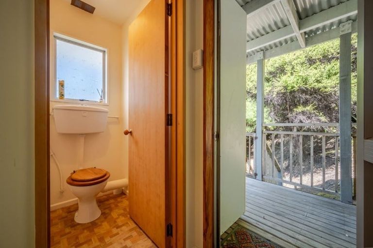 Photo of property in 33 Kingfisher Road, Takamatua, Akaroa, 7581