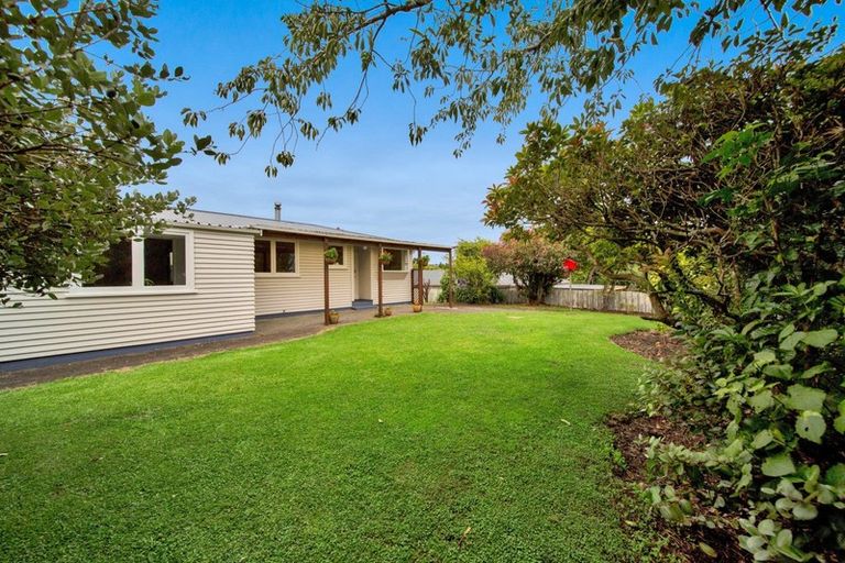 Photo of property in 7 Whakawhiti Street, Marfell, New Plymouth, 4310