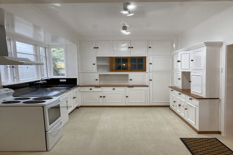 Photo of property in 195 Derwent Street, Island Bay, Wellington, 6023