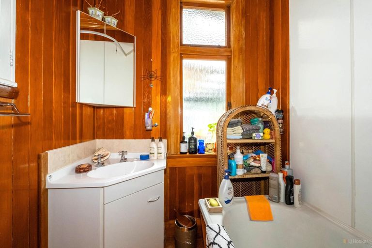 Photo of property in 66 Peel Street, Geraldine, 7930