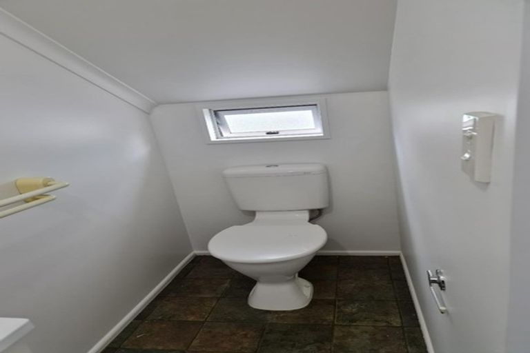 Photo of property in 2/7 Division Street, Riccarton, Christchurch, 8041