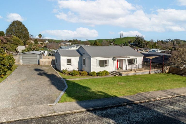 Photo of property in 1 Prospect Avenue, Tirau, 3410