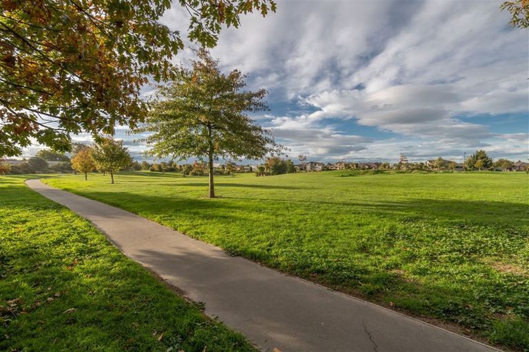 Photo of property in 15 Nepal Place, Burnside, Christchurch, 8053