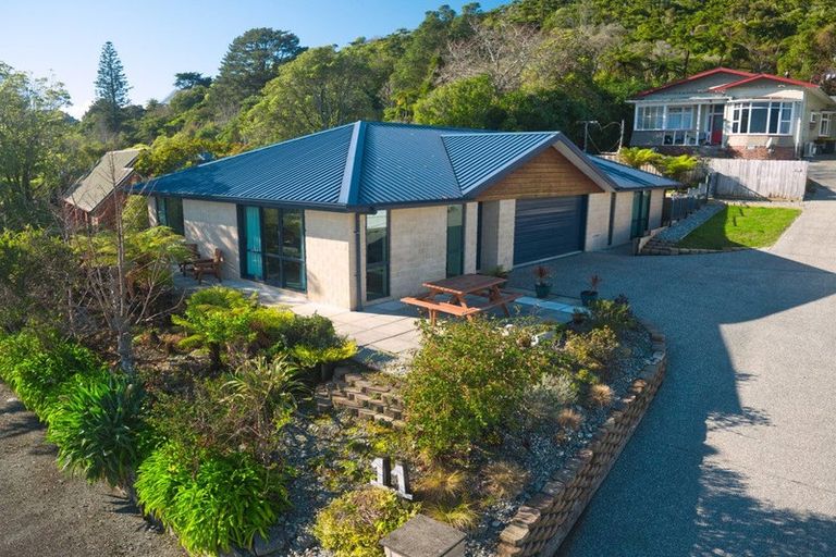 Photo of property in 11 Kilgour Road, Greymouth, 7805