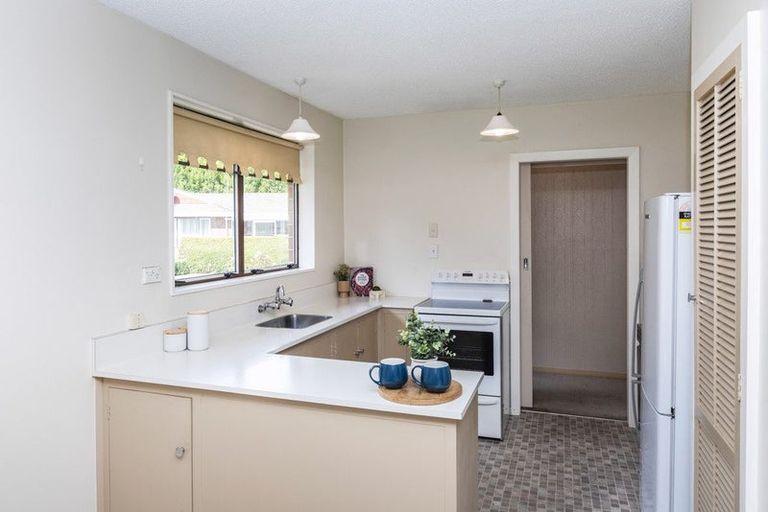 Photo of property in Birchdale Courts, 1/69a Yaldhurst Road, Sockburn, Christchurch, 8042