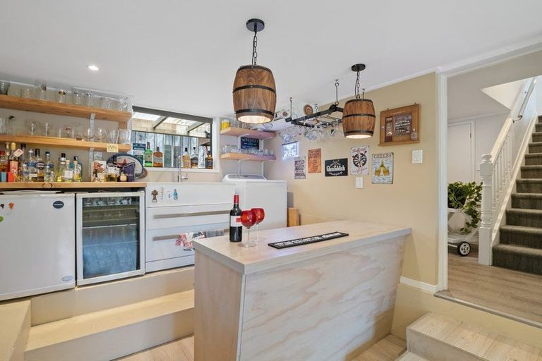 Photo of property in 16 Okura River Road, Okura, Albany, 0792