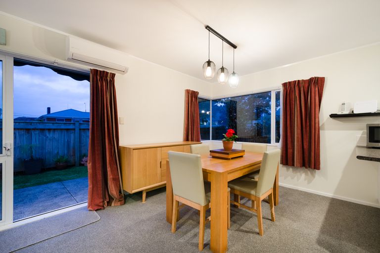 Photo of property in 291 Hobsonville Road, Hobsonville, Auckland, 0618