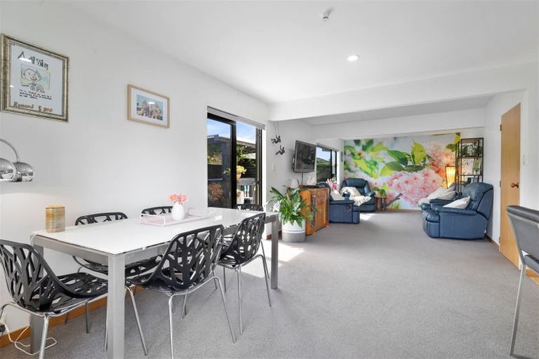 Photo of property in 2 Fadges Lane, Bryndwr, Christchurch, 8053