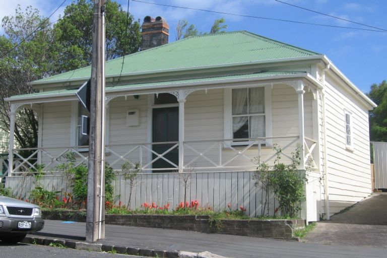Photo of property in 15 Owens Road, Devonport, Auckland, 0624