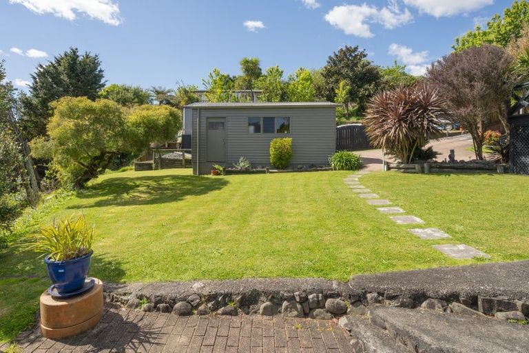 Photo of property in 24 Cumberland Crescent, Welcome Bay, Tauranga, 3112