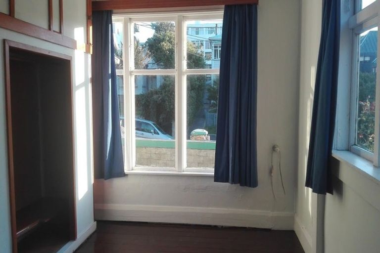 Photo of property in 71 Majoribanks Street, Mount Victoria, Wellington, 6011