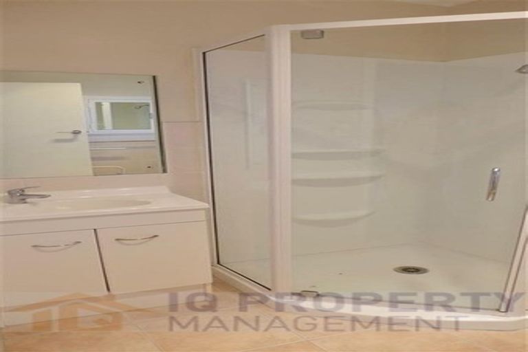 Photo of property in 1/15 East Coast Road, Milford, Auckland, 0620