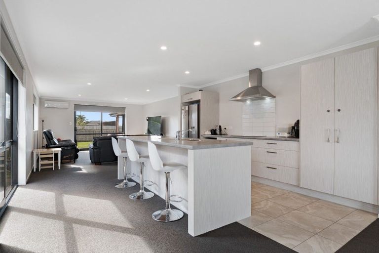 Photo of property in 27 Parkside Mews, Papamoa, 3118