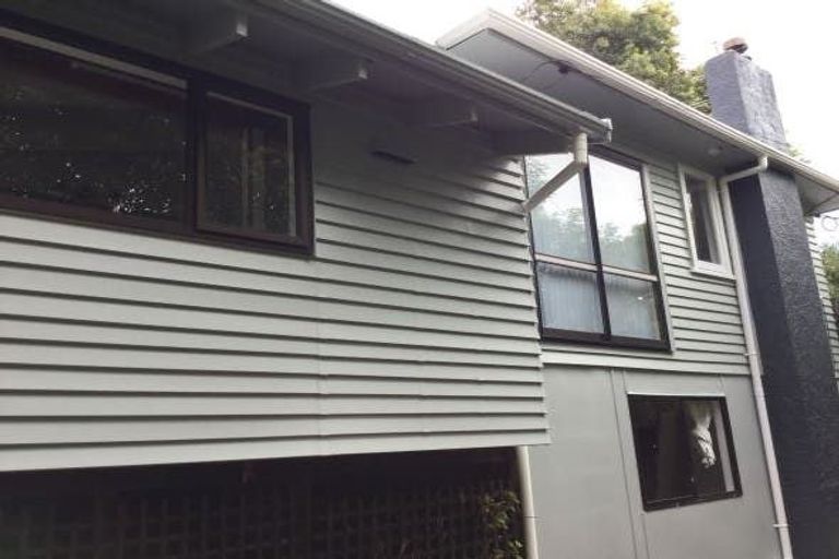 Photo of property in 54 Derwent Crescent, Titirangi, Auckland, 0604