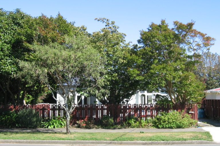 Photo of property in 6 Bracken Street, Wallaceville, Upper Hutt, 5018